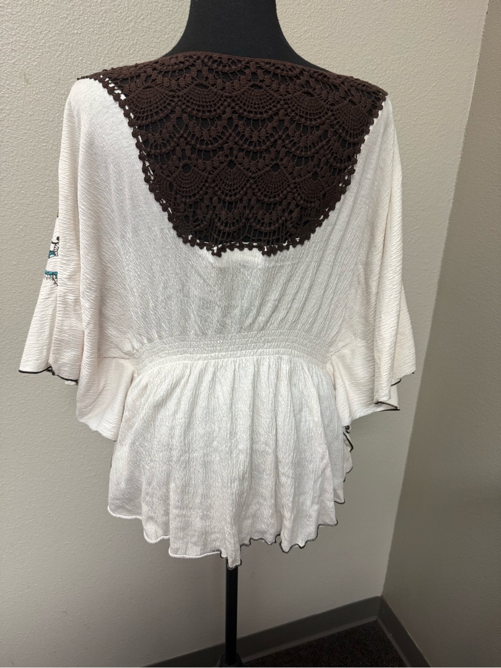 Cato XL Boho Paisley Peasant Top Crochet Lace Batwing Sleeve Blouse White - Picture 5 of 11